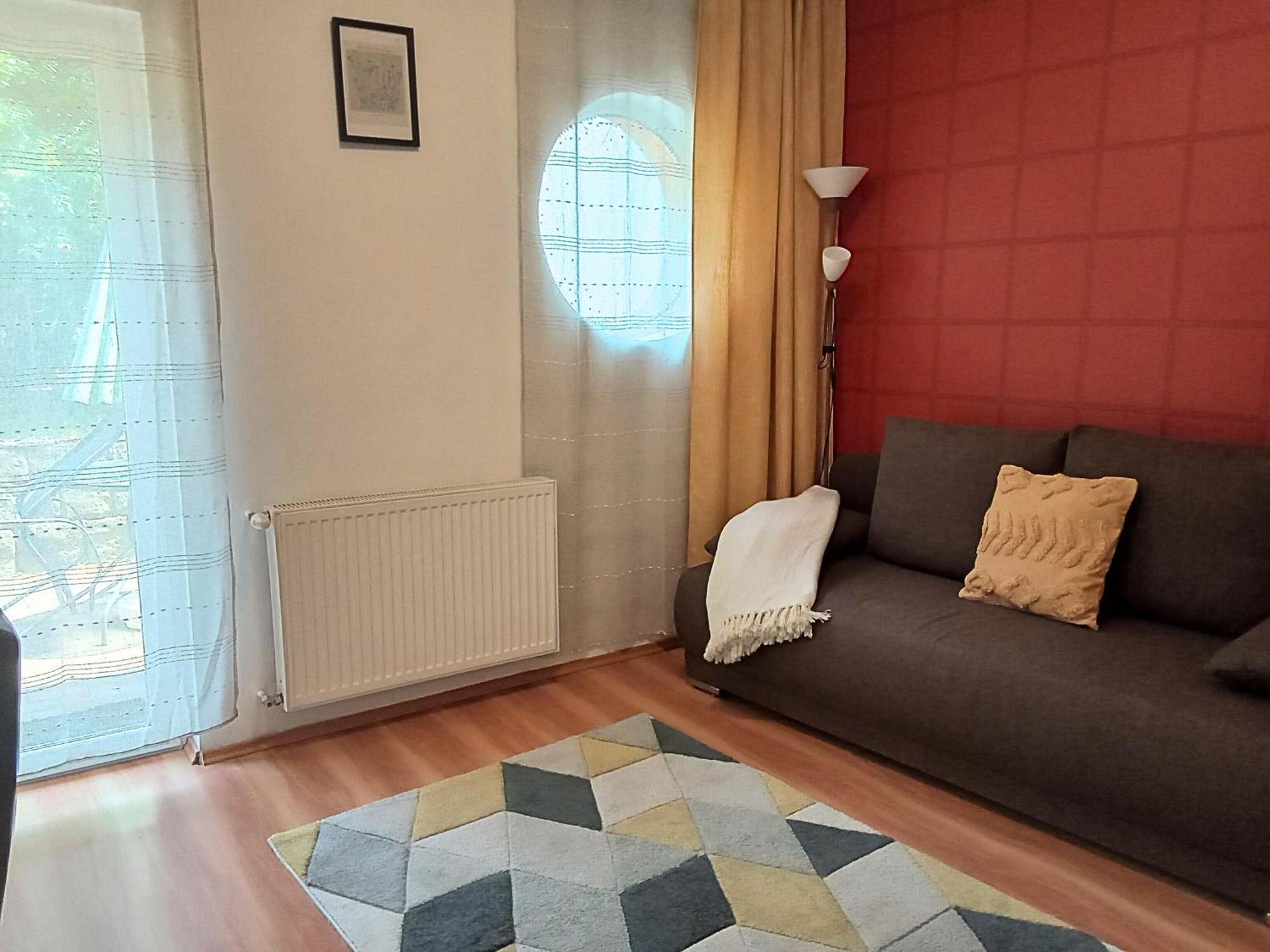 Orient Apartmanhaz Eger Esterno foto
